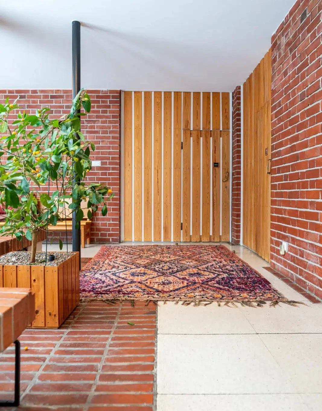 Beni M'Guild Vintage rug