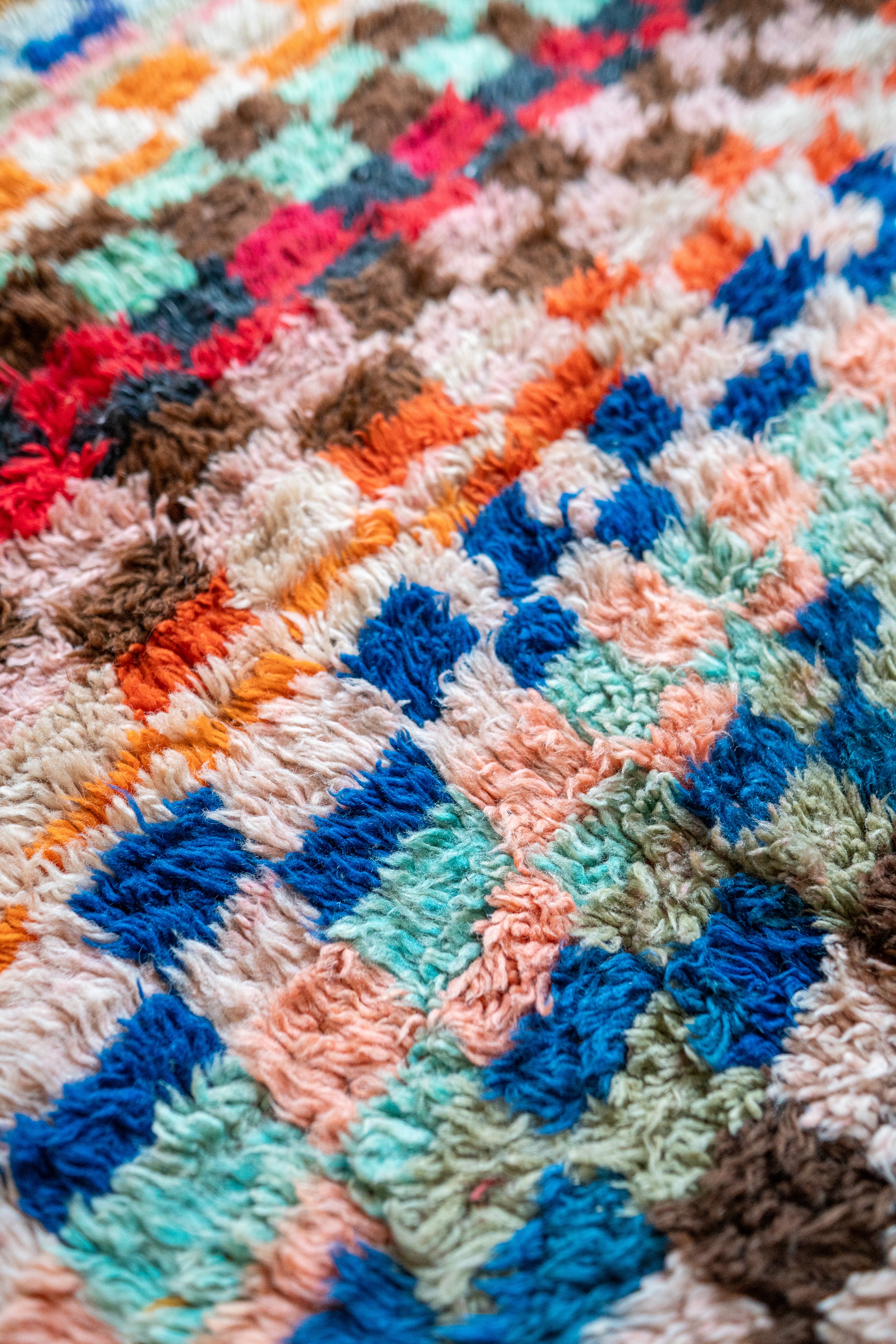 Boucherouite vintage matto "Coctail" 195x320 cm