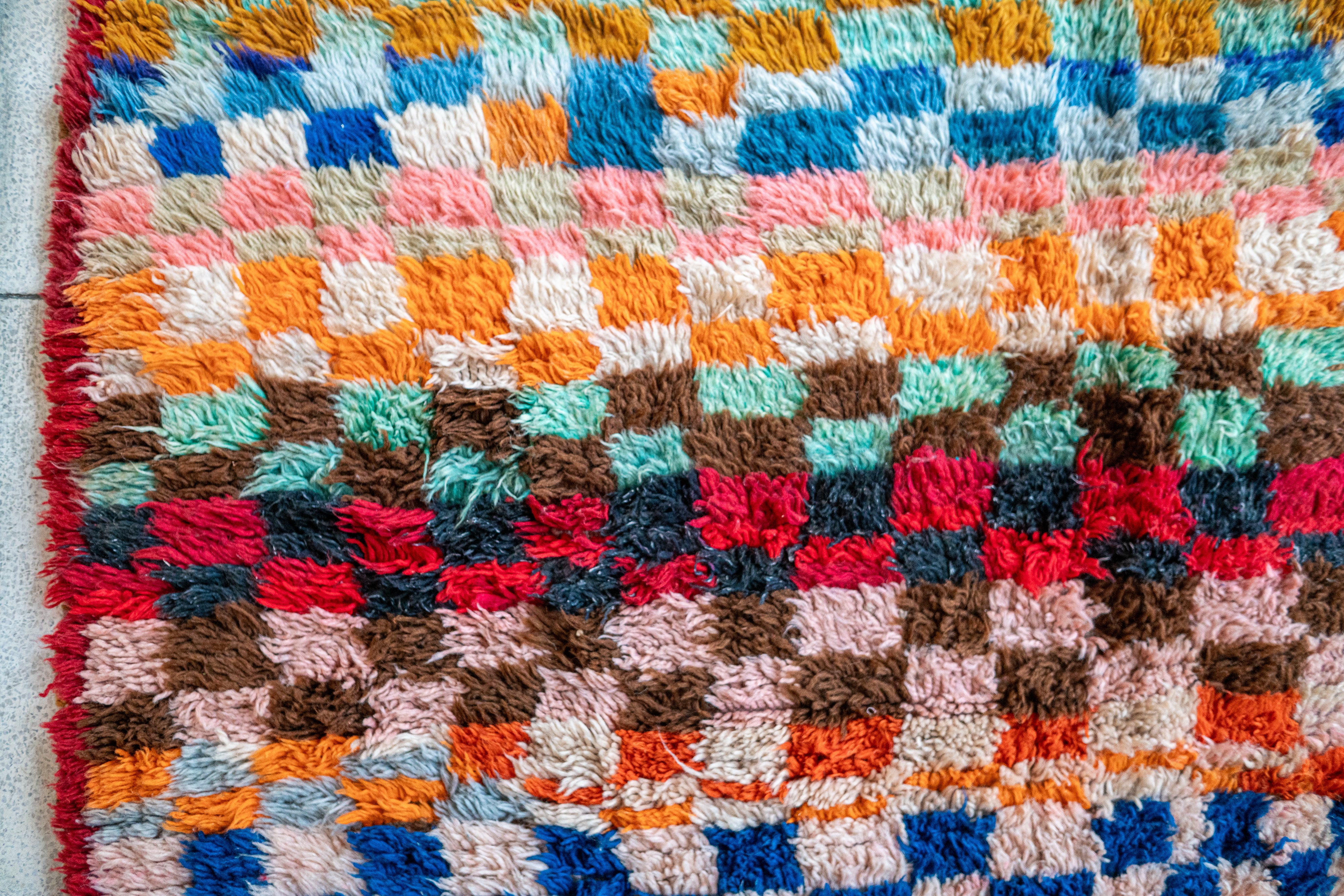 Boucherouite vintage matto "Coctail" 195x320 cm