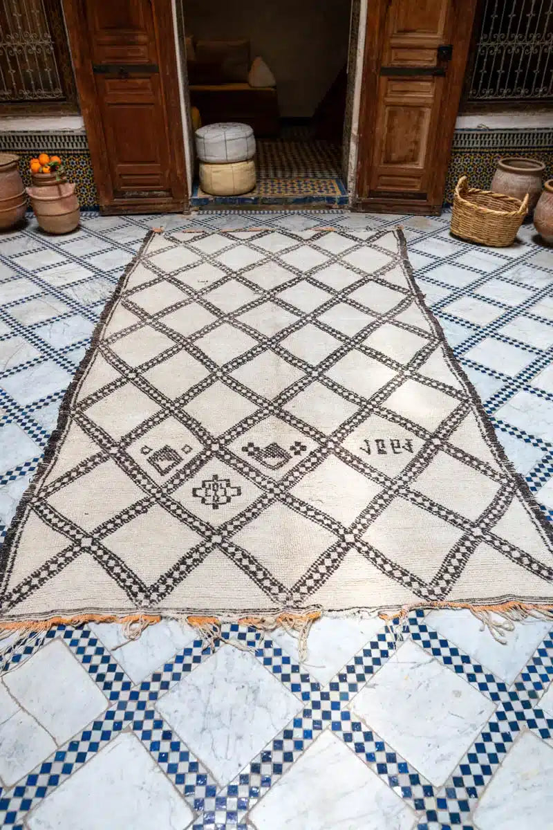 Marokkolaismatto Beni Ouarain Vintage Paimentolaismatto MADesign 2025