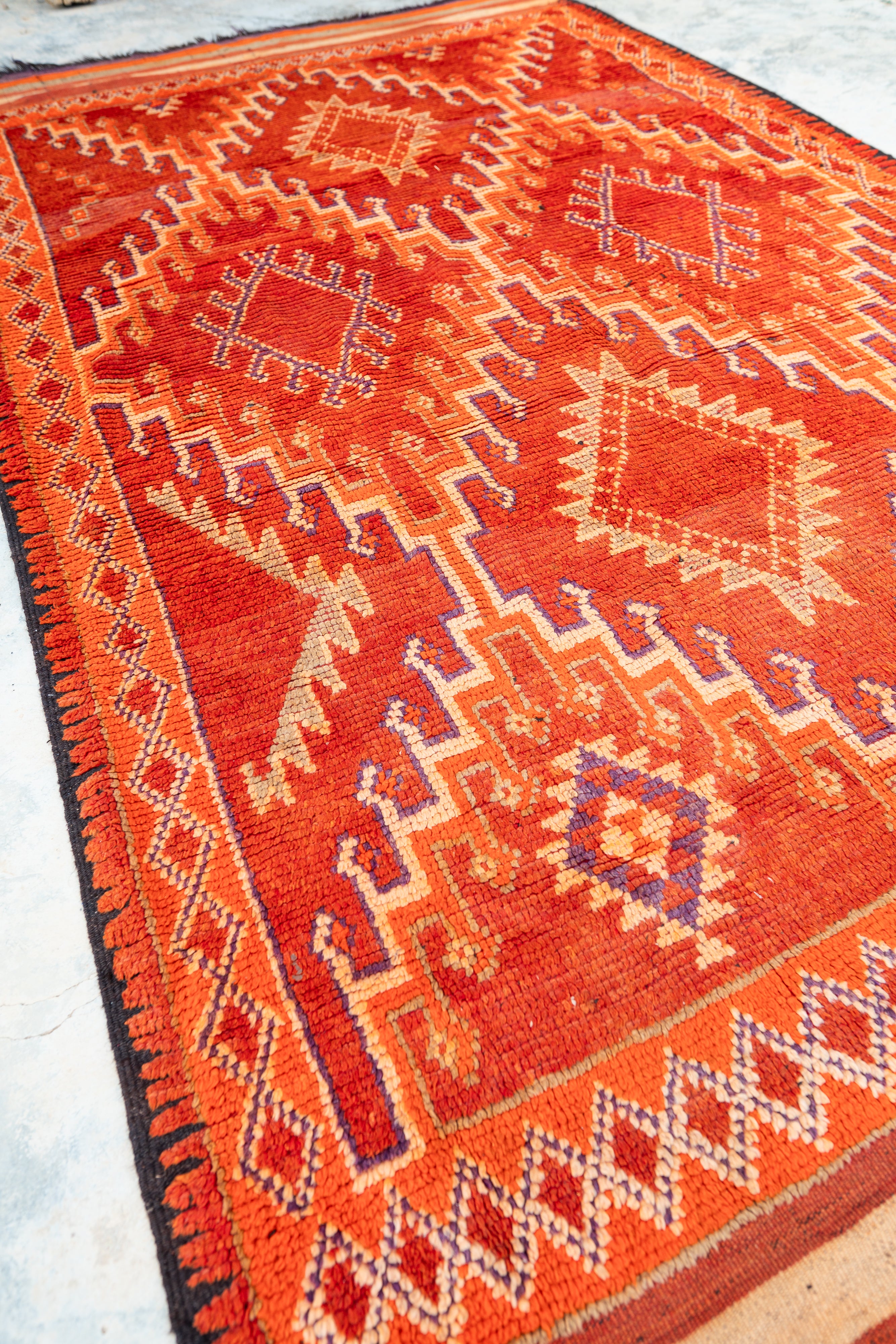 Moroccan Vintage Rug Zemmour "Pop-Up" 185x325cm
