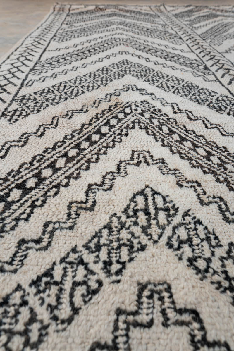 Beni Ouarain matto "ZicZac" 200x345 cm